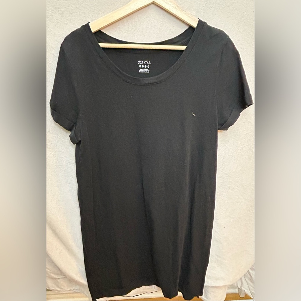 Askya Black Short Sleeve T-shirt dress